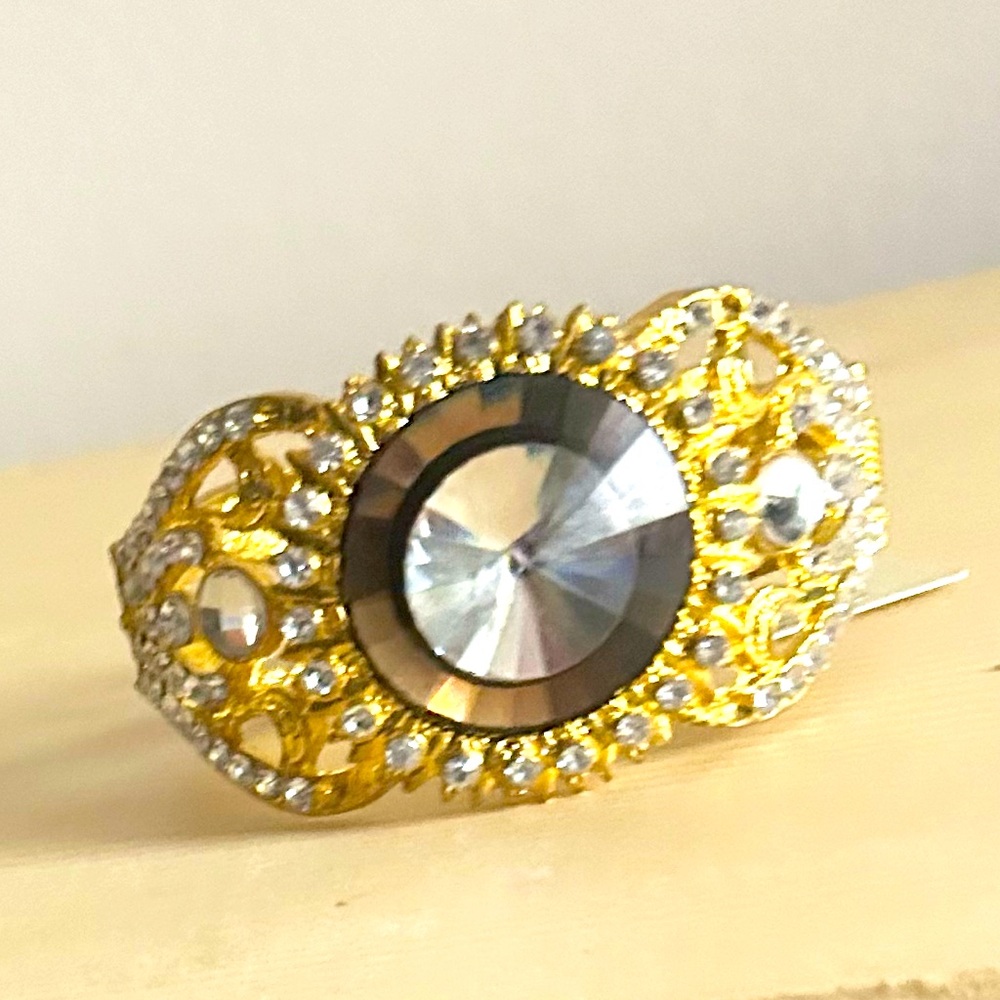 Stunning Vintage Juliana Style Rhinestone Bracelet Gold Tone Gorgeous! Brilliant